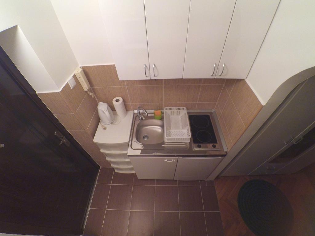 Apartamento Sleep And Go Pedja Belgrado Exterior foto
