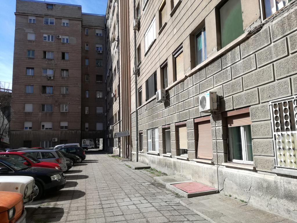 Apartamento Sleep And Go Pedja Belgrado Exterior foto