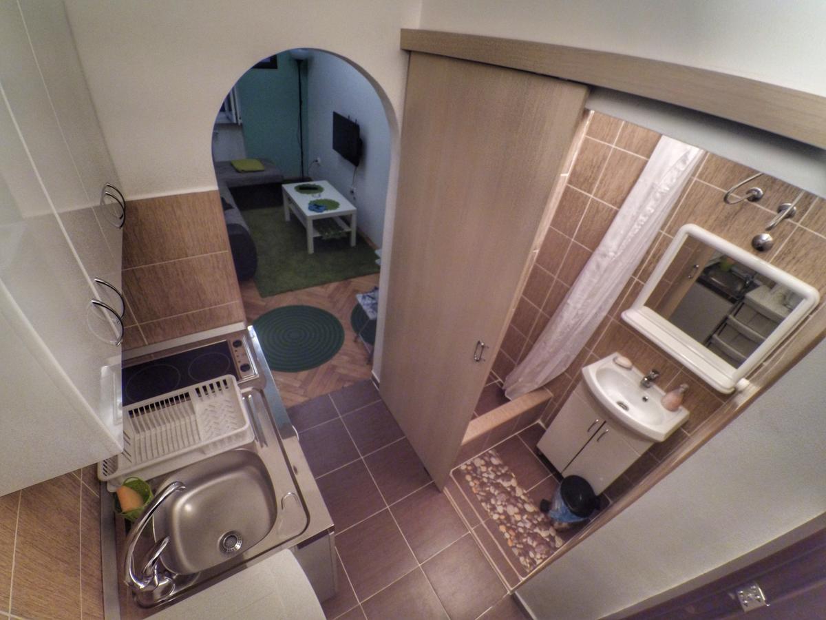 Apartamento Sleep And Go Pedja Belgrado Exterior foto